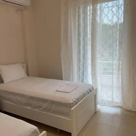 Athina Casa de Férias