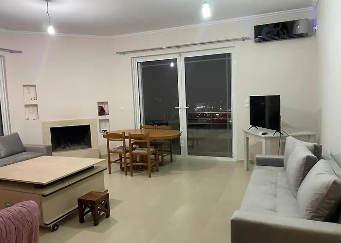 Nyaraló Athina *