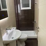 Дом отдыха Athina Ксамил