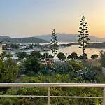 Дом отдыха Athina *