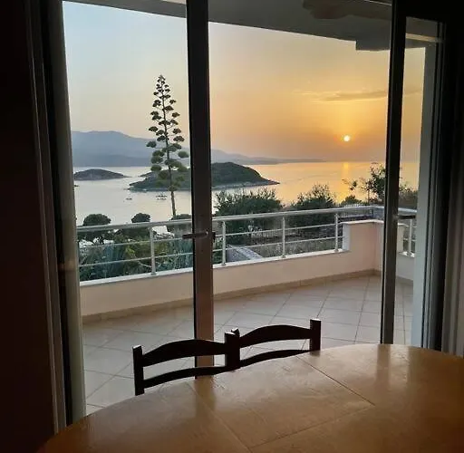 Athina * Ksamil
