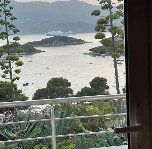 Athina Dom wakacyjny Ksamil